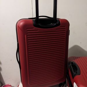 $260 Tag Riverside 20'' Hard-Case Spinner Suitcase Luggage Carry On Red